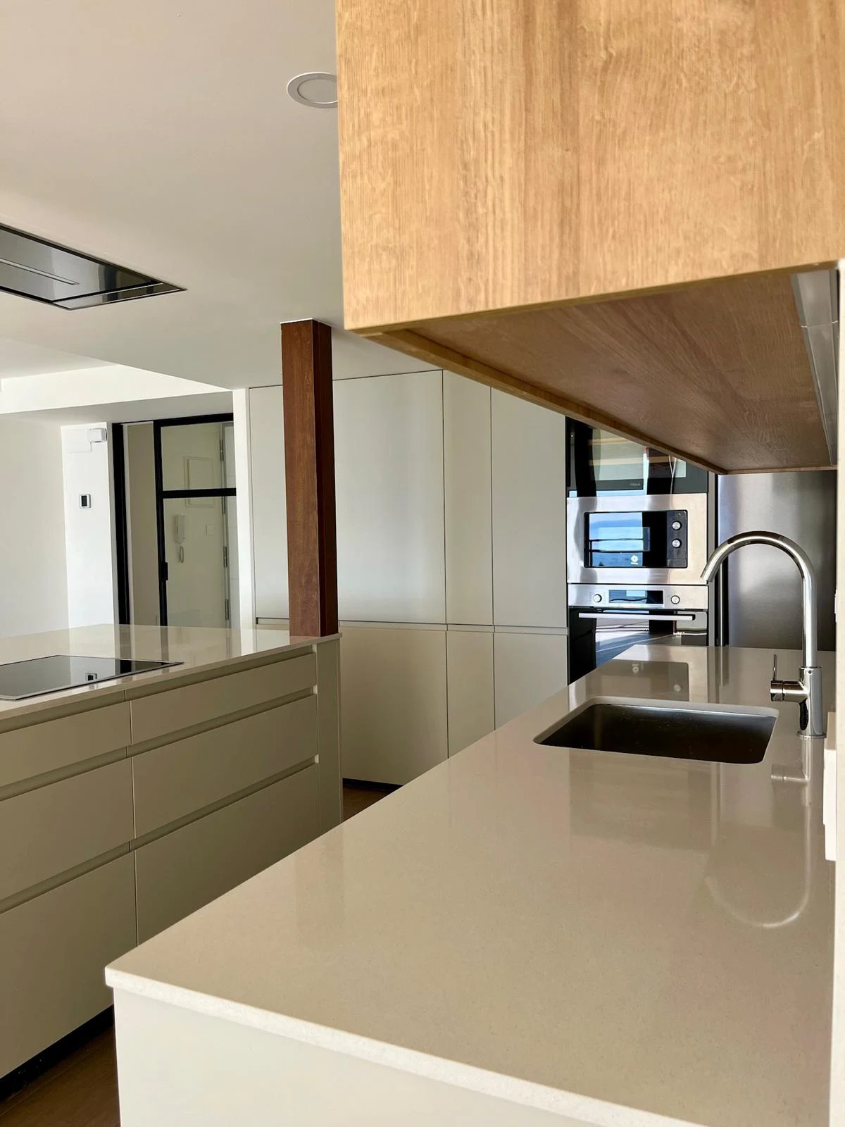 Raduarq casa isleta cocina